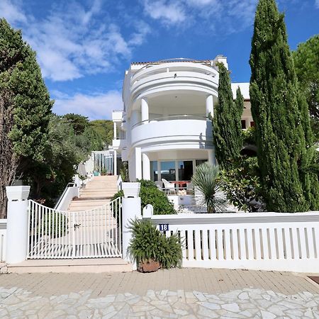 Villa Perla Baska Bagian luar foto