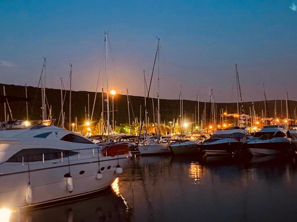 Villa Perla Baska Bagian luar foto